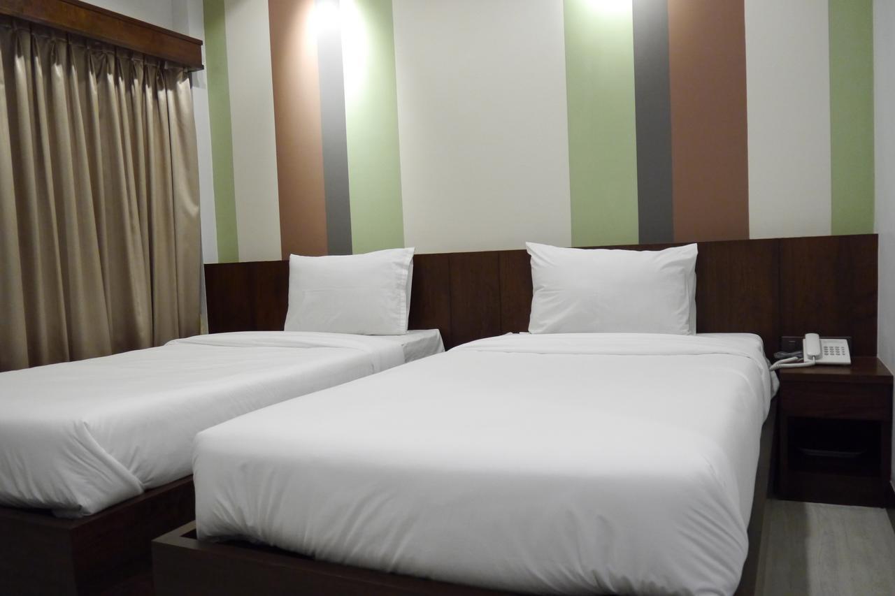 Lertnimit Hotel Chaiyaphum Exterior foto